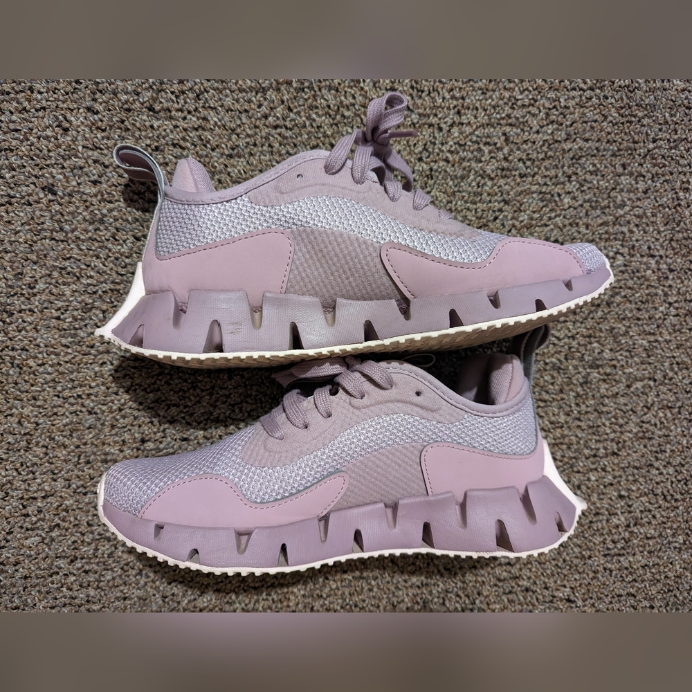 Women's Reebok Tennis Shoes Size 6.5